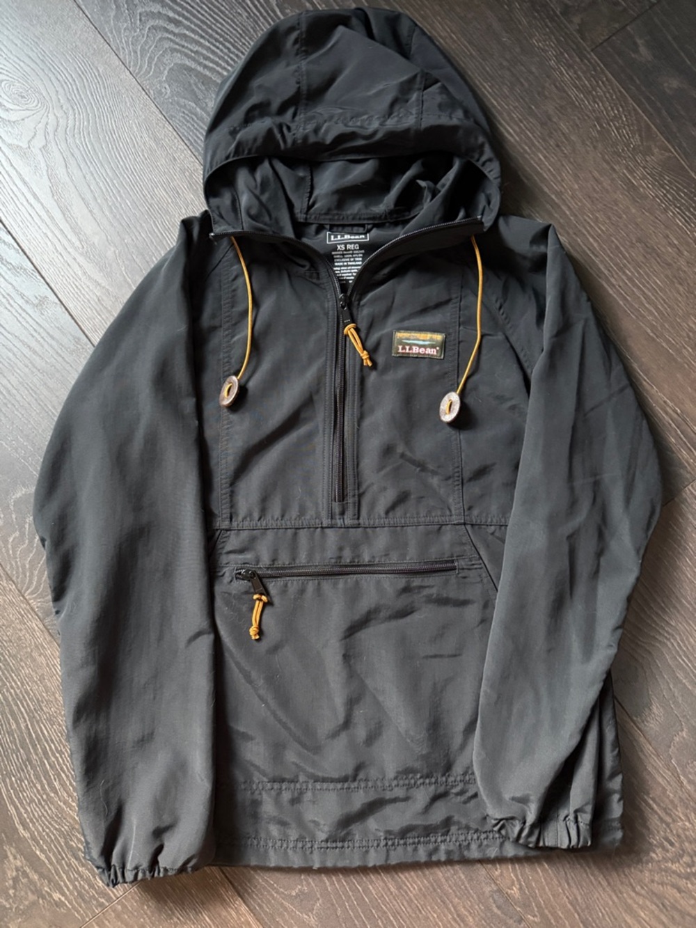 L.L. Bean Women's Mountain Classic Anorak in Black